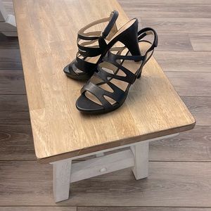 New without tags Naturalizer high heel sandal. Black size 7